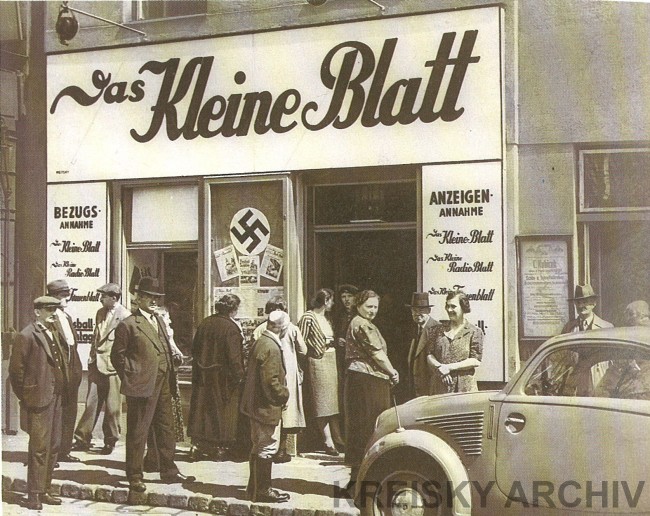 Um die Arbeiterschaft zu erreichen, wurde Titel und Aussehen der populären Zeitung "Das Kleine Blatt" sowohl im autoritären "Ständestaat" als auch im Nationalsozialismus beibehalten. 