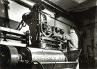Mit einer Rollendruckmaschine konnten in den 1930er Jahren 10.000 Bögen Papier in der Stunde gedruckt werden. 